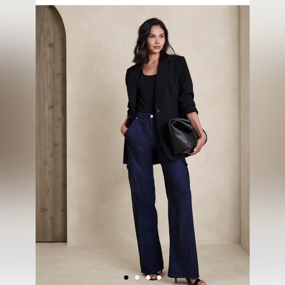 NWT Banana Republic Mid-Rise Cargo Jeans | Size 4 - Picture 1 of 9